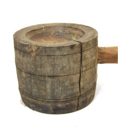 Świecznik drewniany w starym stylu z uchwytem XL